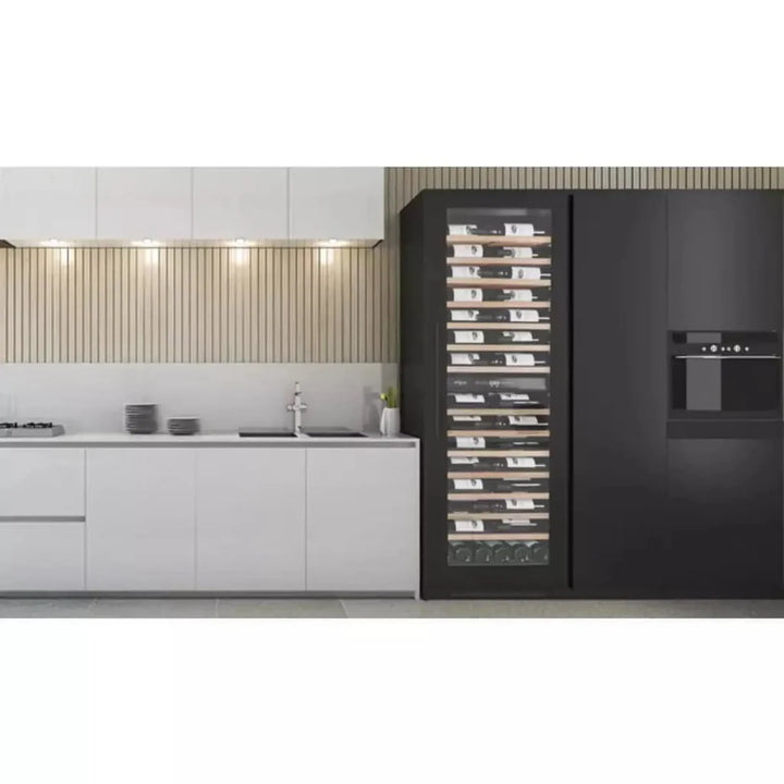 mQuvée WineCave 187 - 120 Bottles - Tall Wine Fridge - Anthracite Black - Label-view